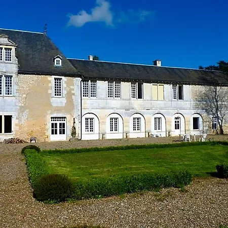 Logis Du Chateau Du Bois Doucet Bed & Breakfast 3*
