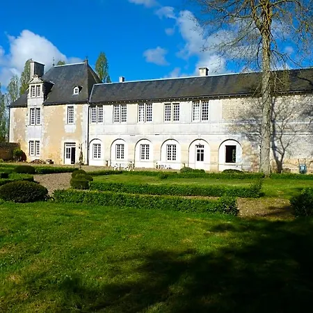 Logis Du Chateau Du Bois Doucet Bed & Breakfast 3*
