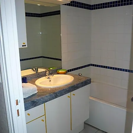 Logis Du Chateau Du Bois Doucet Bed & Breakfast 3*