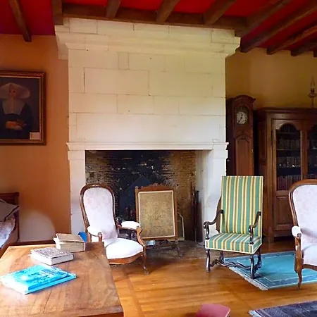 Bed & Breakfast Logis Du Chateau Du Bois Doucet Bignoux