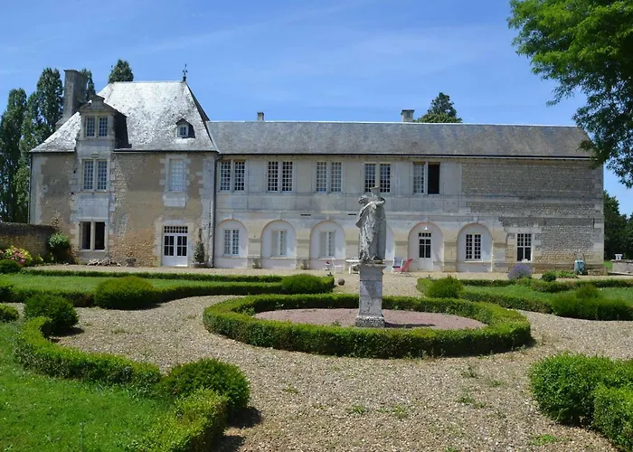 Logis Du Chateau Du Bois Doucet 3*